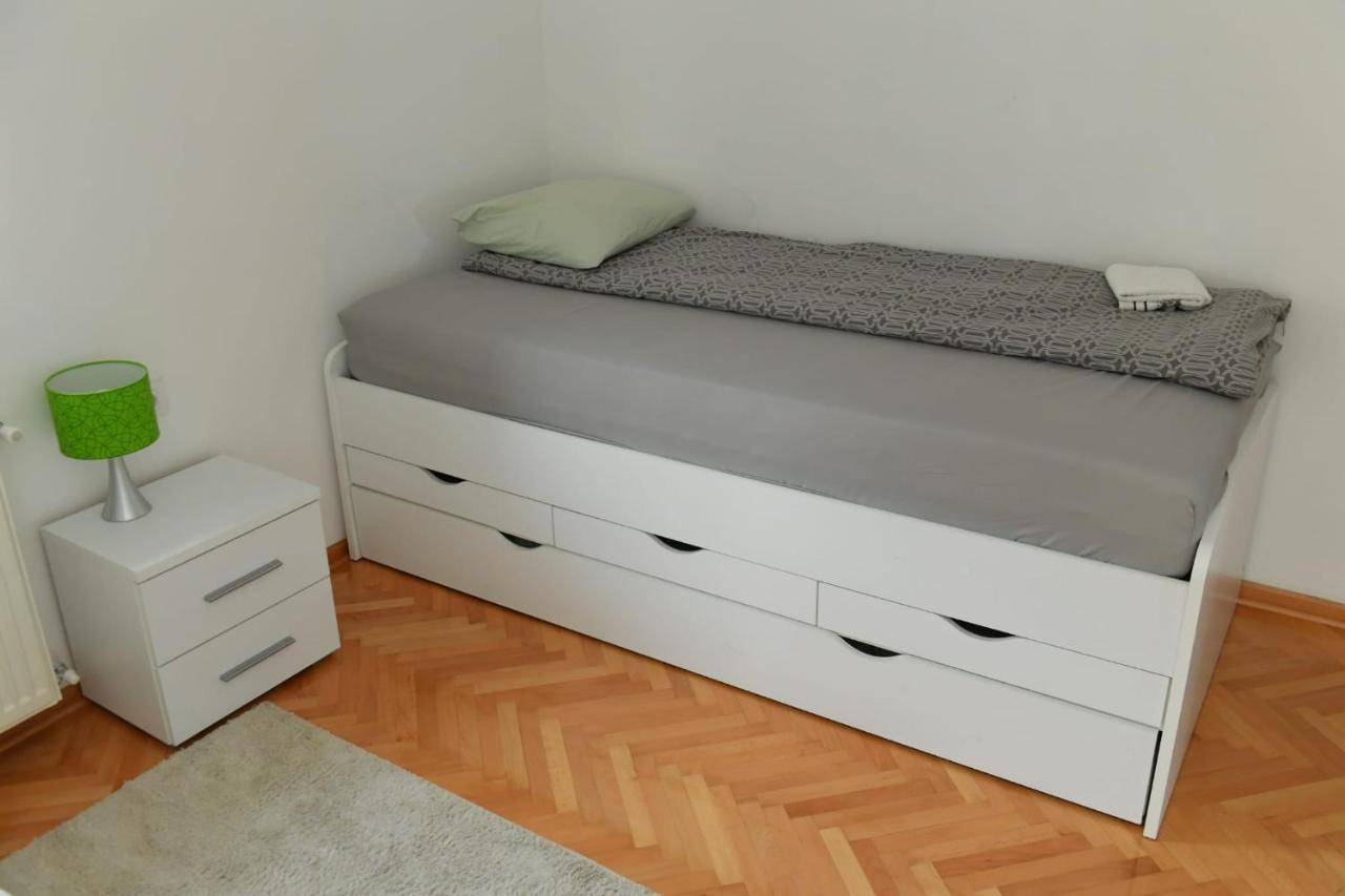 Dobi Apartmani Wing Jagodina Εξωτερικό φωτογραφία