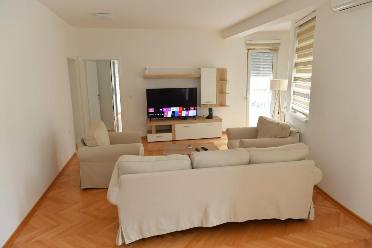 Dobi Apartmani Wing Jagodina Εξωτερικό φωτογραφία